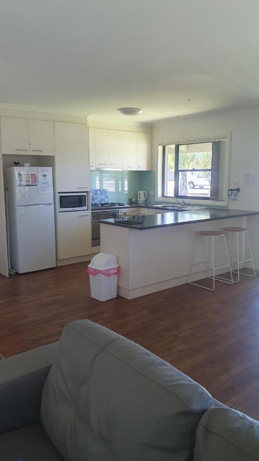 Dbj Holiday Units Малуола Экстерьер фото